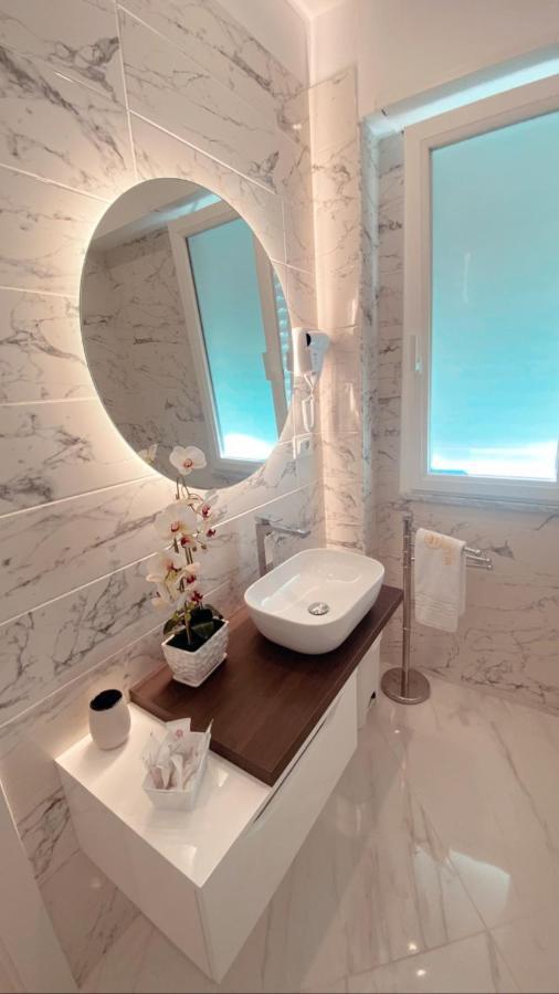 Meligrana Central Rooms โตรเปอา ภายนอก รูปภาพ