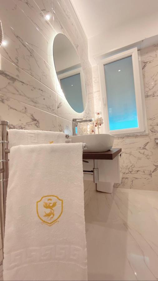 Meligrana Central Rooms โตรเปอา ภายนอก รูปภาพ