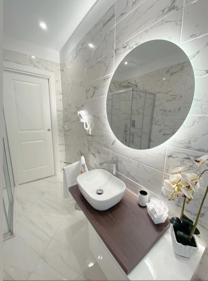 Meligrana Central Rooms โตรเปอา ภายนอก รูปภาพ