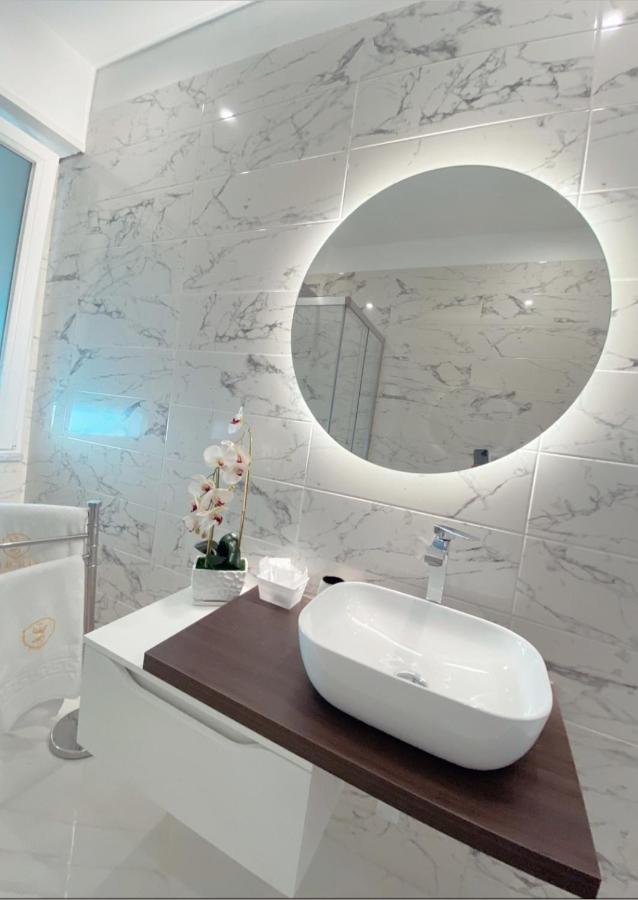 Meligrana Central Rooms โตรเปอา ภายนอก รูปภาพ
